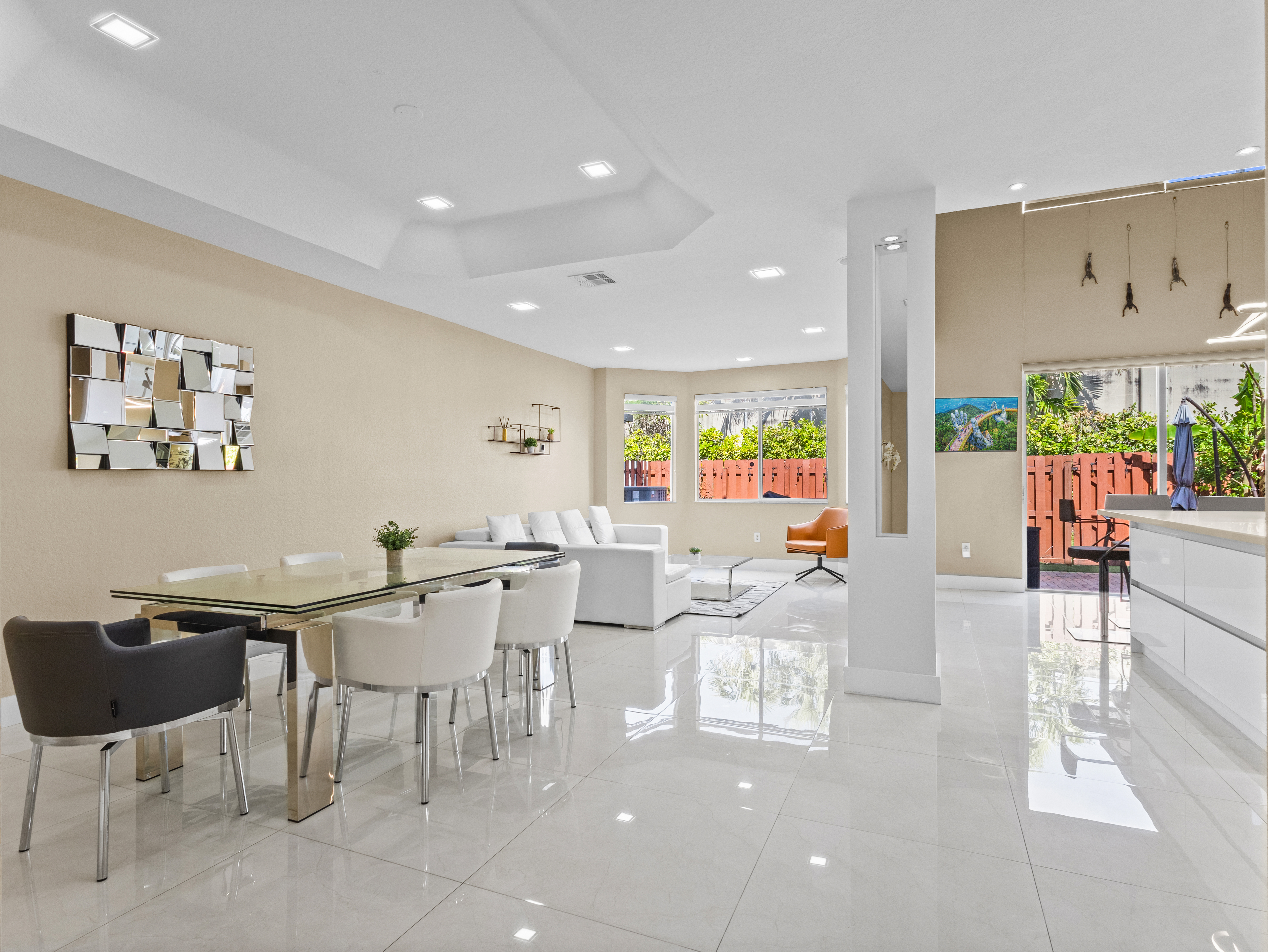 Interior detail &mdash; 7086 NW 116th Court, Barbados at Doral