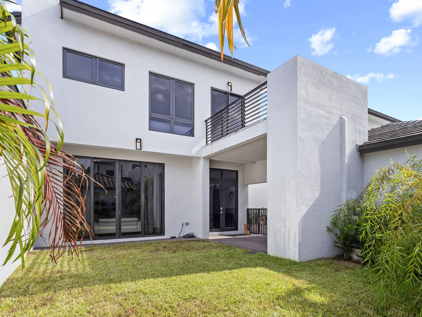 Private backyard in a luxury home in Canarias at Downtown Doral